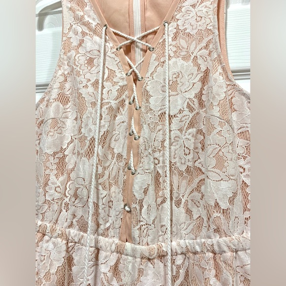 Forever 21 Lace Romper - Picture 4 of 5